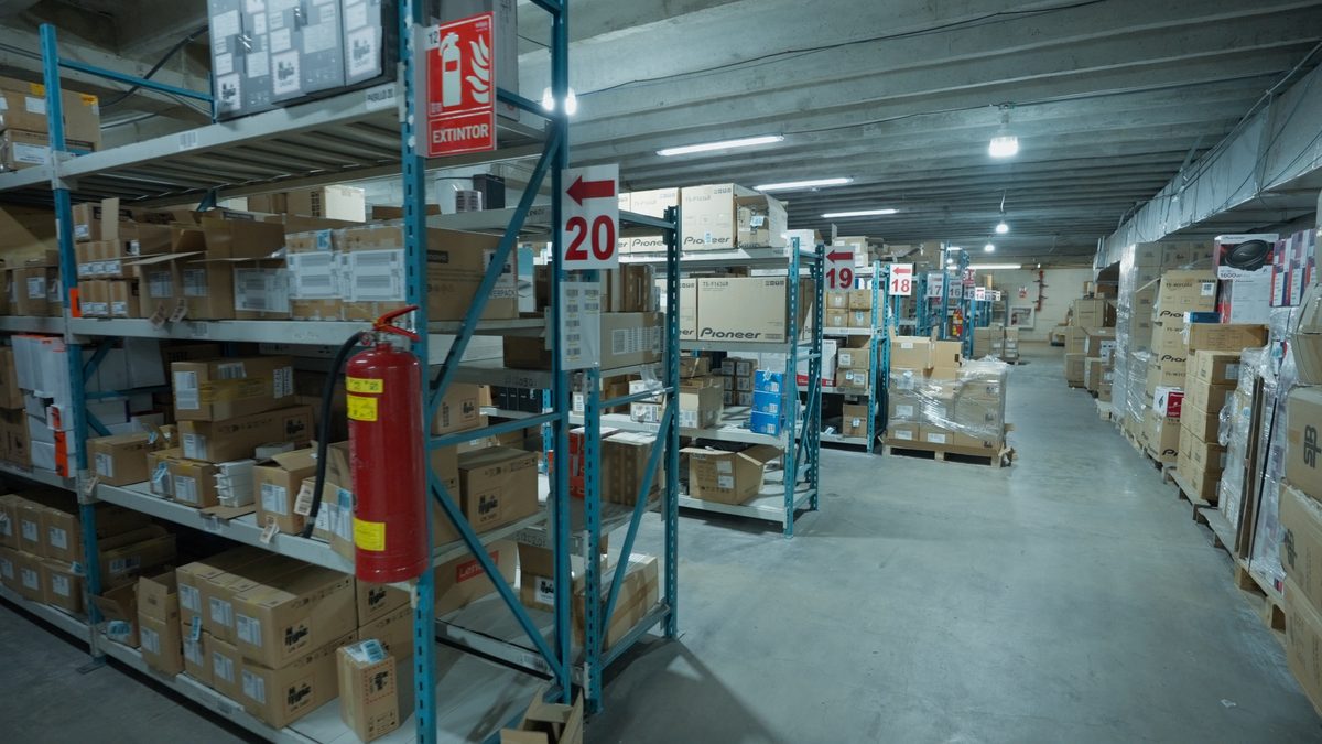 Racking aisle with numbered locations for inventory control
